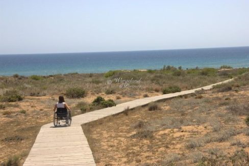 rullestolvennlig til stranden