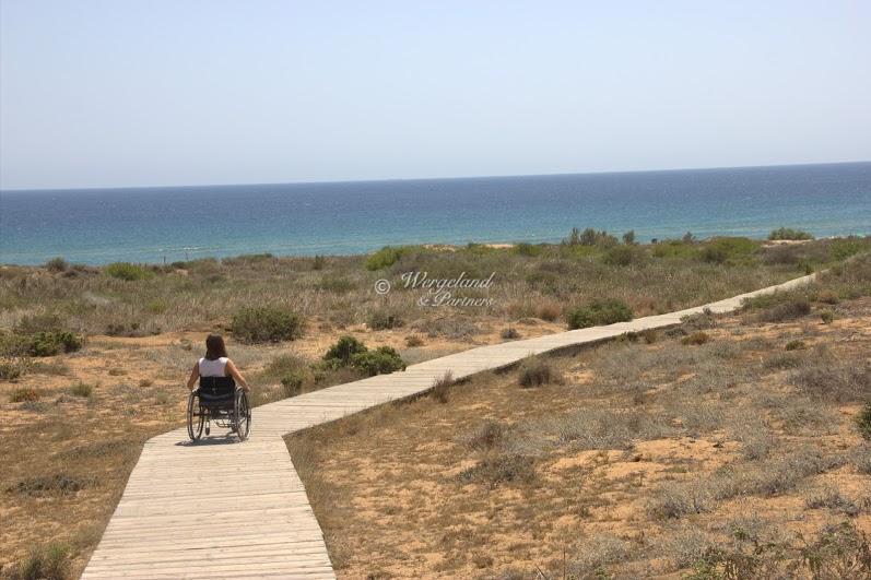 rullestolvennlig til stranden