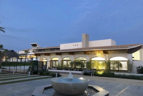 SPA Fra Utsiden Kveldstid