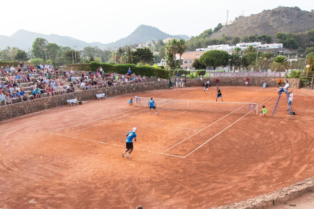 La manga Club tennis Match