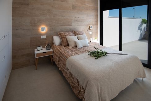 Soverom Mot Terrasse