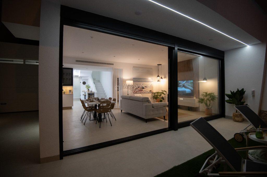 Terrasse Mot Stue Kveldsbelysning