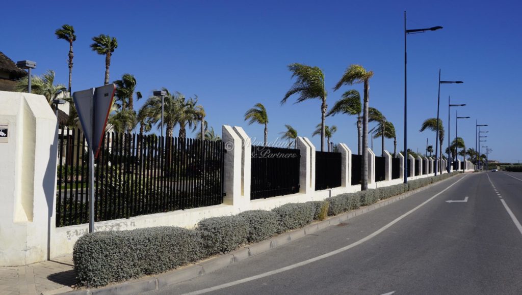  Roda Golf Fence