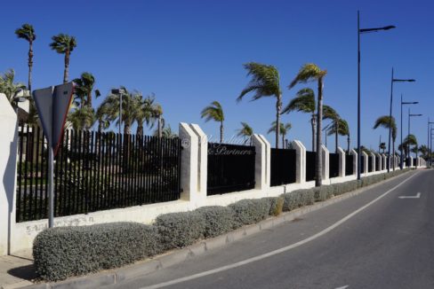 Roda Golf Fence