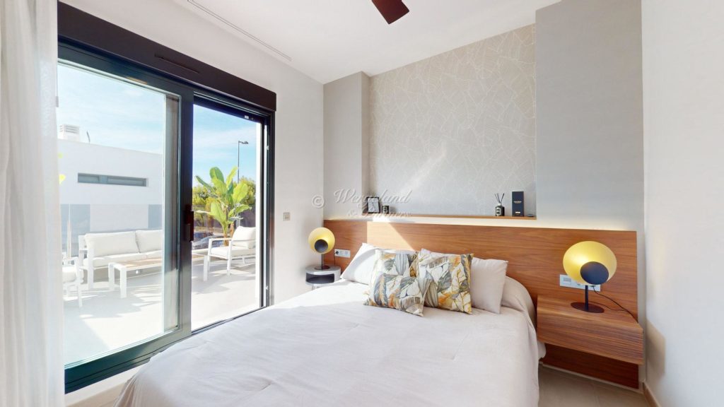 Soverom 1 2etg Terrassedører