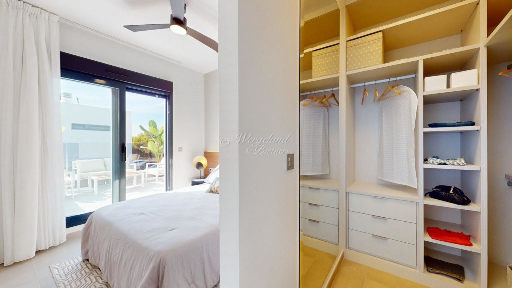 Soverom 3 2etg Walk In