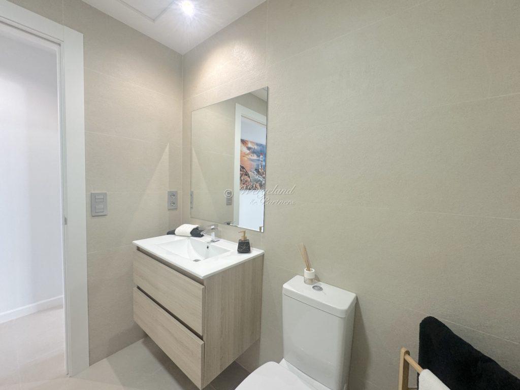 2etg Bad Toalett Og Servant