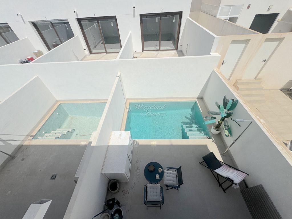 Basseng Uteomr Fra 2etg