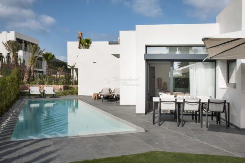 Basseng Uteområde 1 Plan Villa