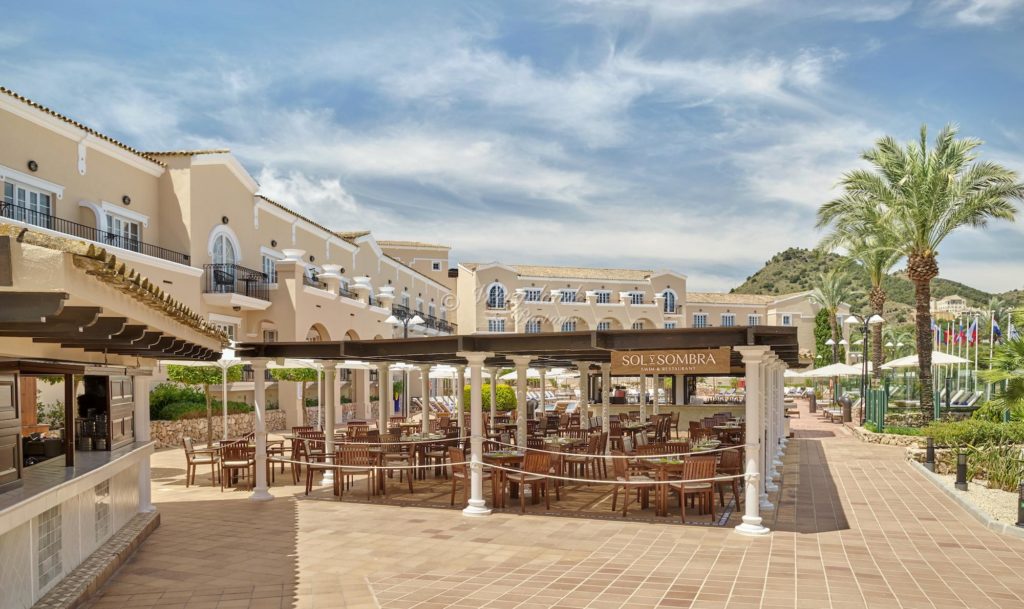 Grand hyatt sol y Sombra rest