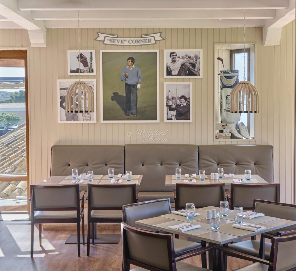 37 SPIKES & SPORTS BAR SEVE CORNER Grand Hyatt La Manga Club Golf & Spa